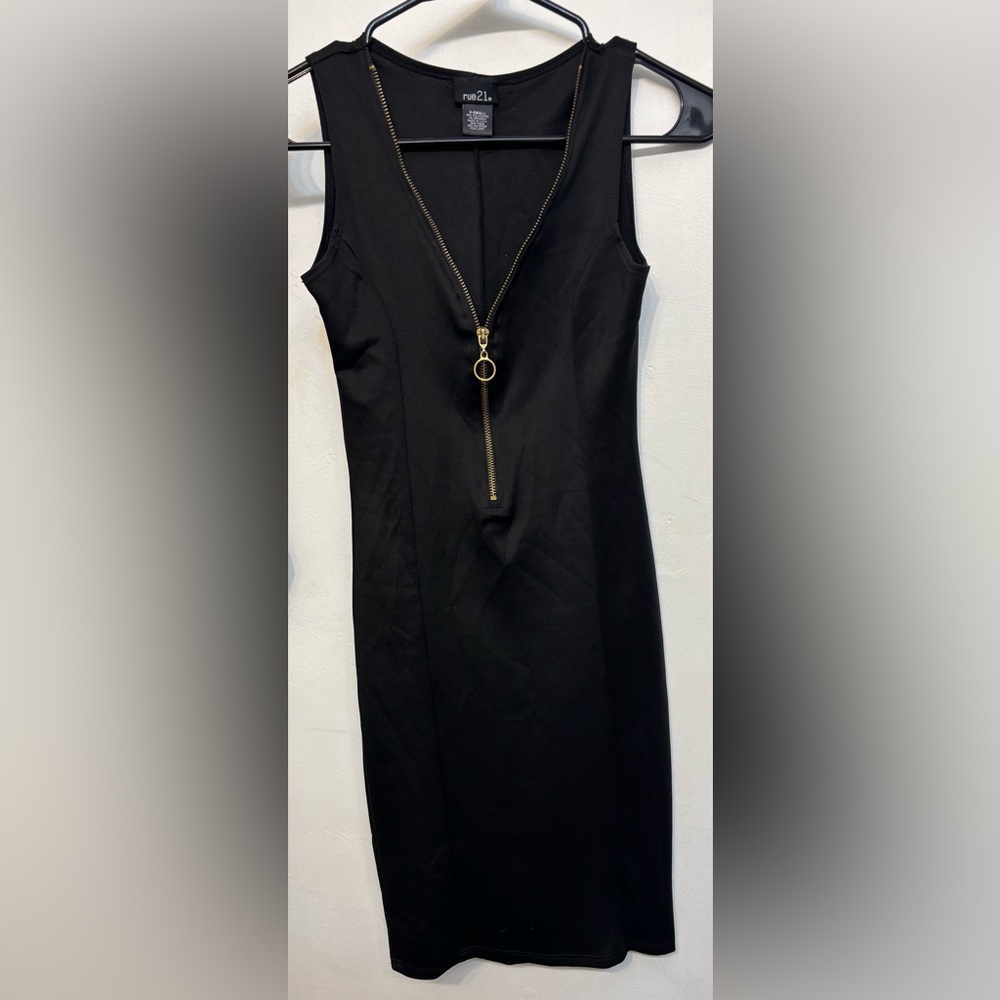 rue21 Black Mini Bodycon Dress With Gold Front Zipper Detail Womans Size XS NWOT